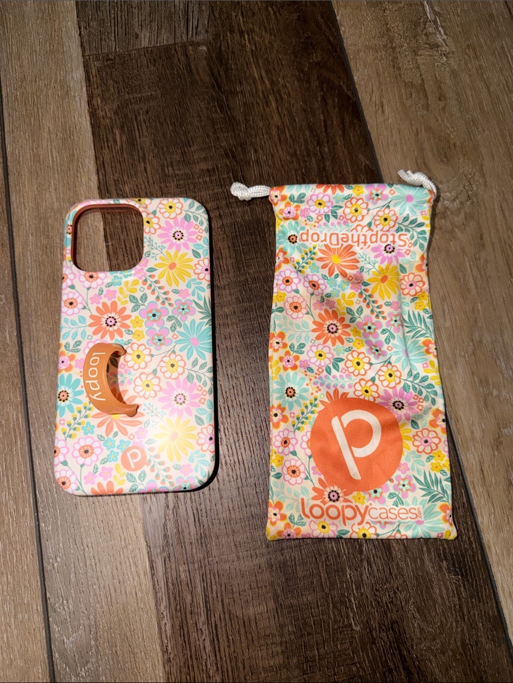 Loopy Cases Floral Burst in Pastel iPhone 14 Pro Max righty